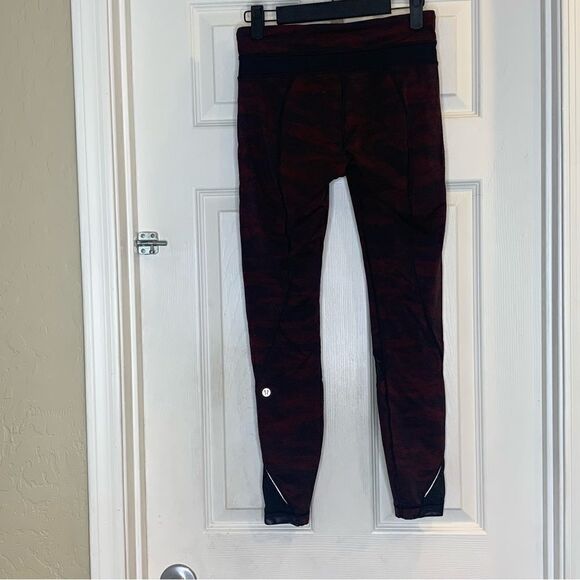 Lululemon Inspire Tight II Power Luxtreme Hazy Days Black Deep Rouge / Black 4 - Picture 6 of 9